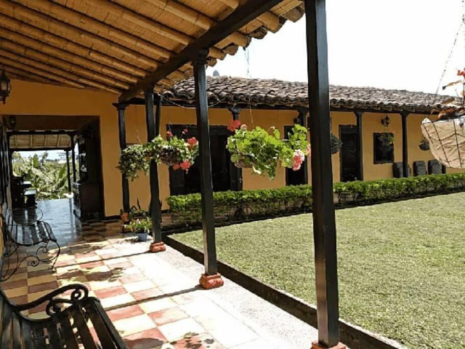 Finca cafetera para tu descanso-Finlandia Quindio - Housity