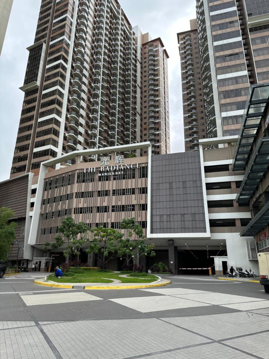 Best Value Q Condo Radiance29S near Airport, Casinos, Star City, MOA, PICC, Harbour Square, Dolomite Beach - Housity
