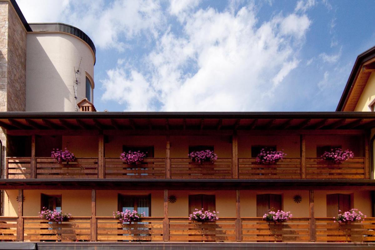 Albergo Milano - Housity