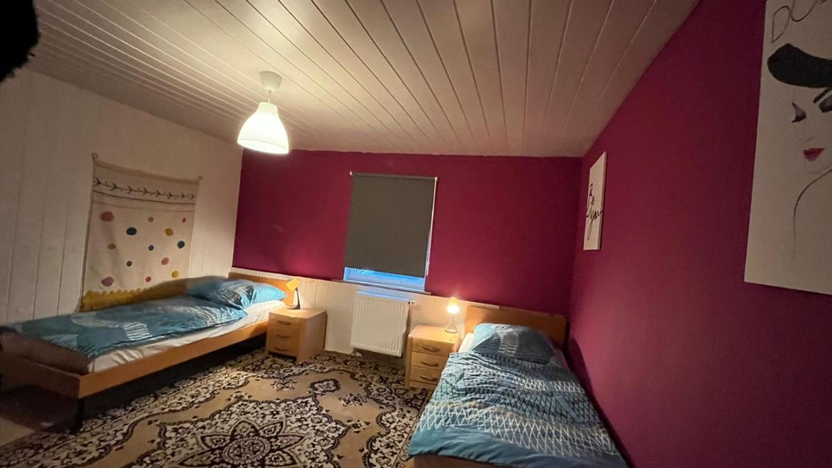 Monteure, ganzes Haus, Schwarzheide, Haus 1 - Housity