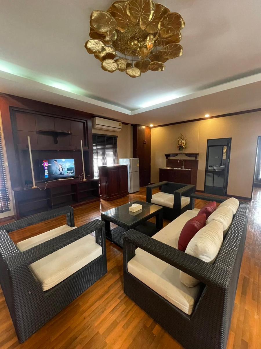 Yotaka Boutique Hotel Bangkok - Housity