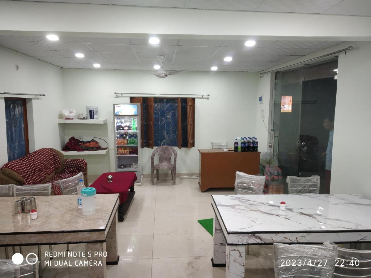 Tirupati hotel and restaurant - Housity