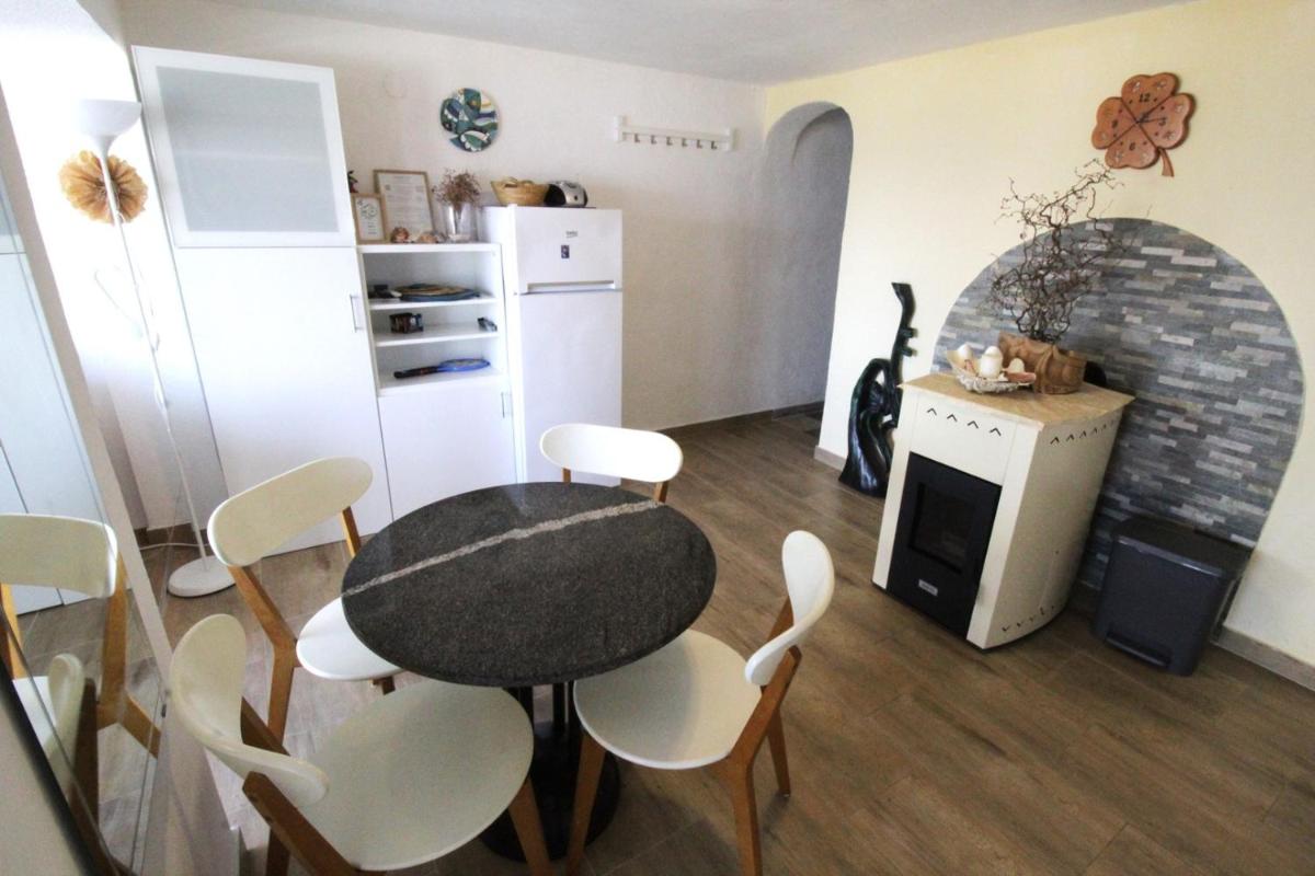 Apartment Karmen with sea view - Housity