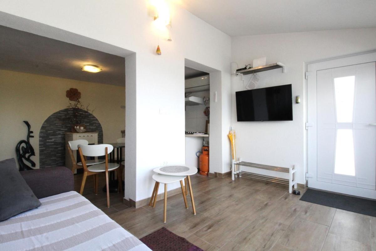 Apartment Karmen with sea view - Housity