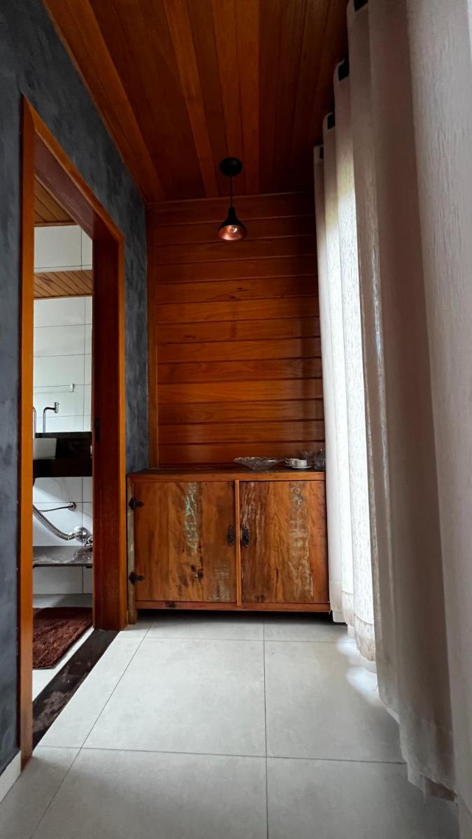 Chalé Ipê Rosa e Roxo EXCLUIR CADASTRO - Housity
