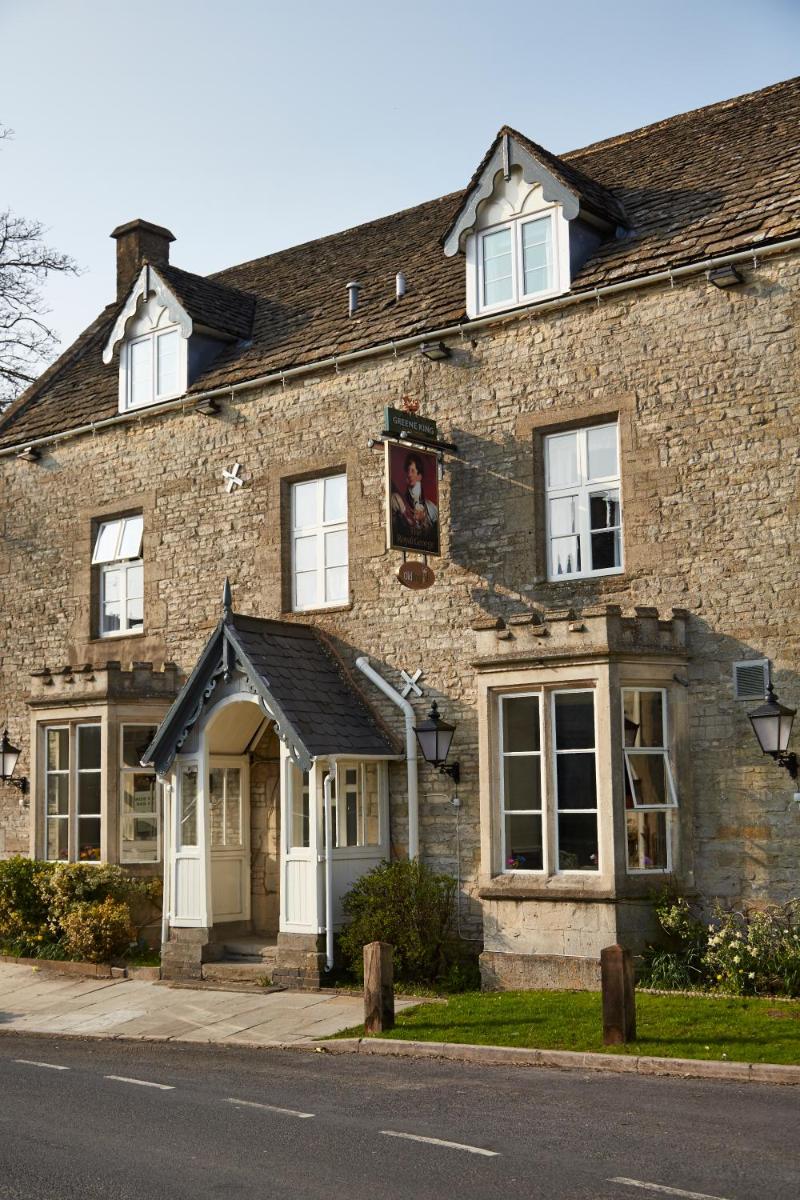 Royal George Hotel by Greene King Inns - Housity