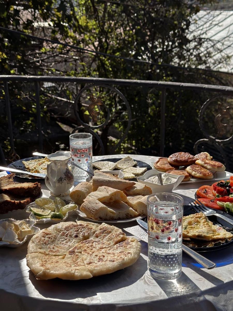 Philia's Guest House - Housity