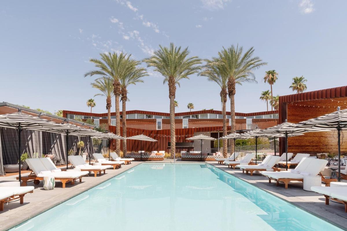 ARRIVE Palm Springs - Adults Only - Housity