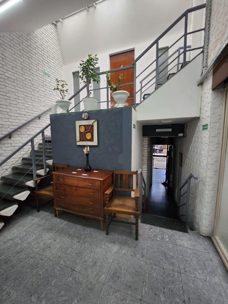 Departamento ubicadisimo calle chile con estacionamiento incluido capital Mendoza 6 - Housity