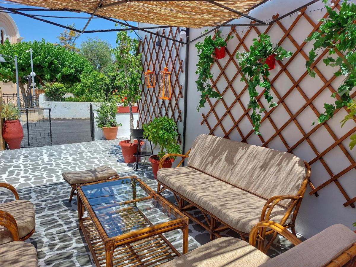 Eva's House, Cozy Apartment in Traditional Village - Housity