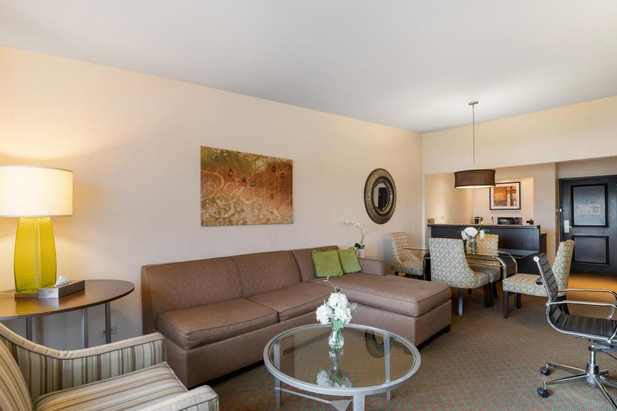 Antioch Hotel & Suites - Housity