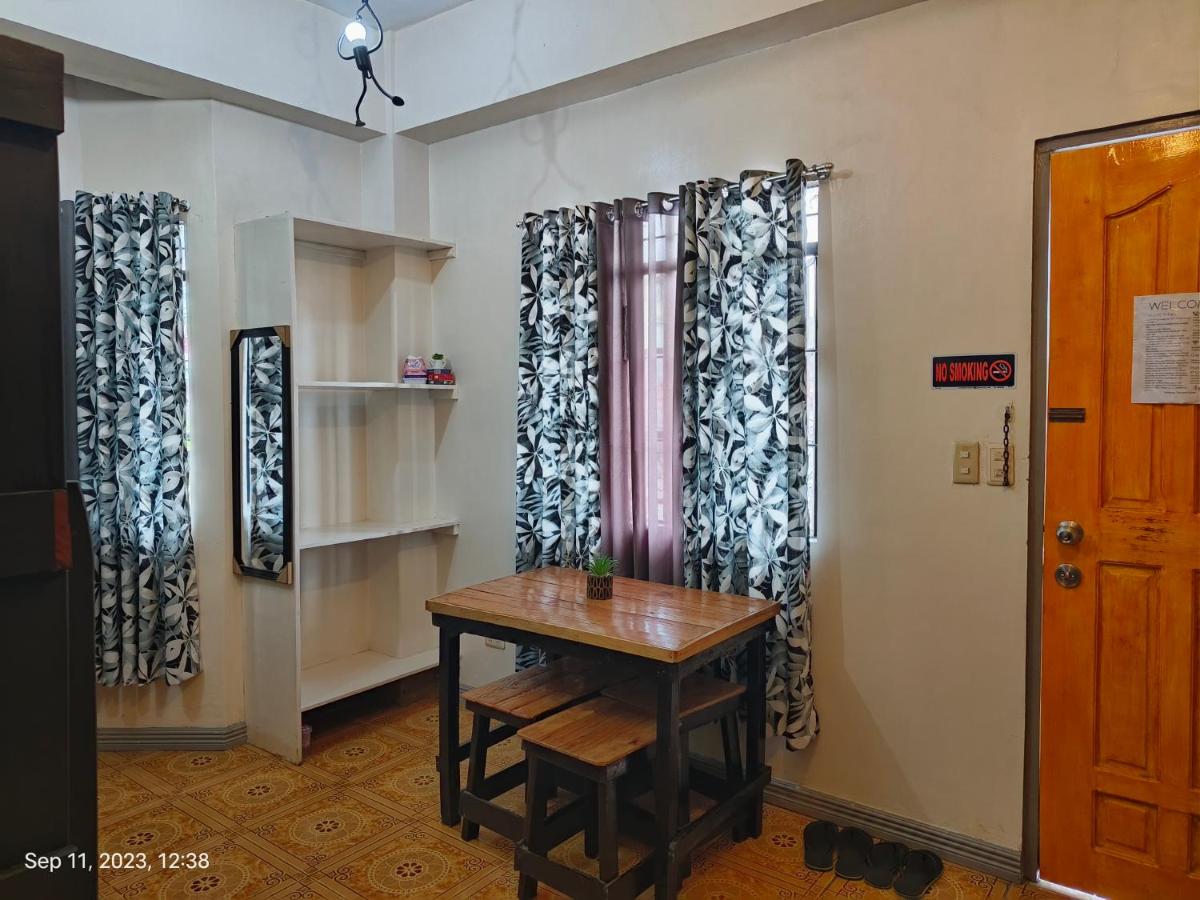 Studio Unit with Own Cr & Kitchen - Unit 303 - Housity
