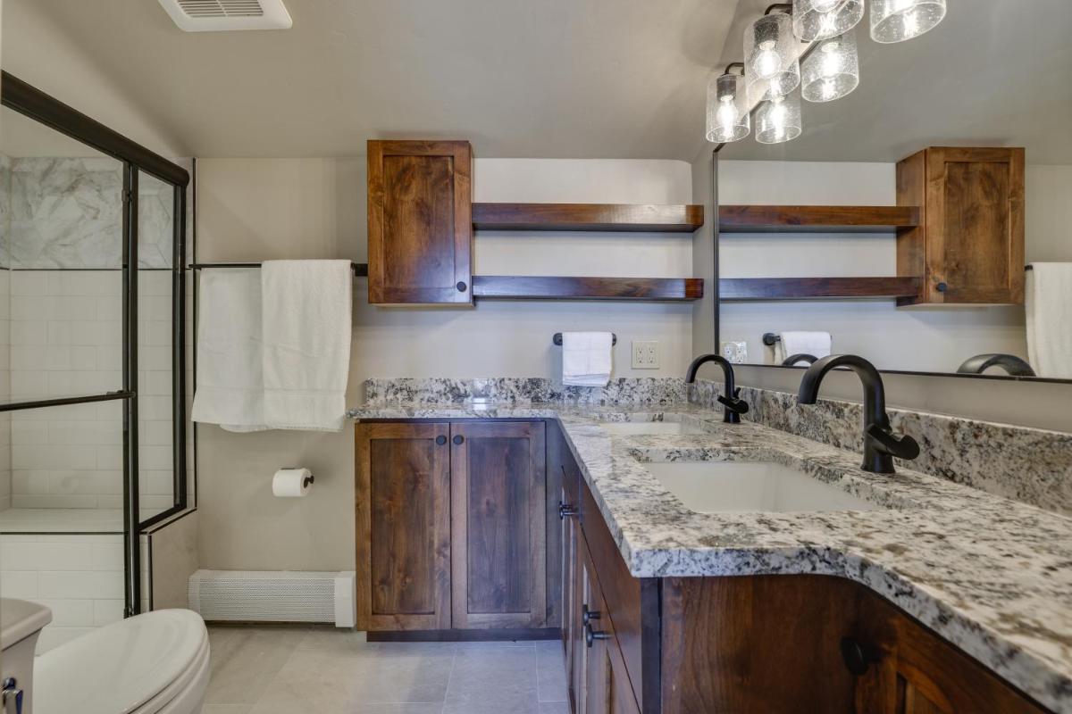 Mountain Adventure Home Base - Ski, Hike and Chill! - Housity