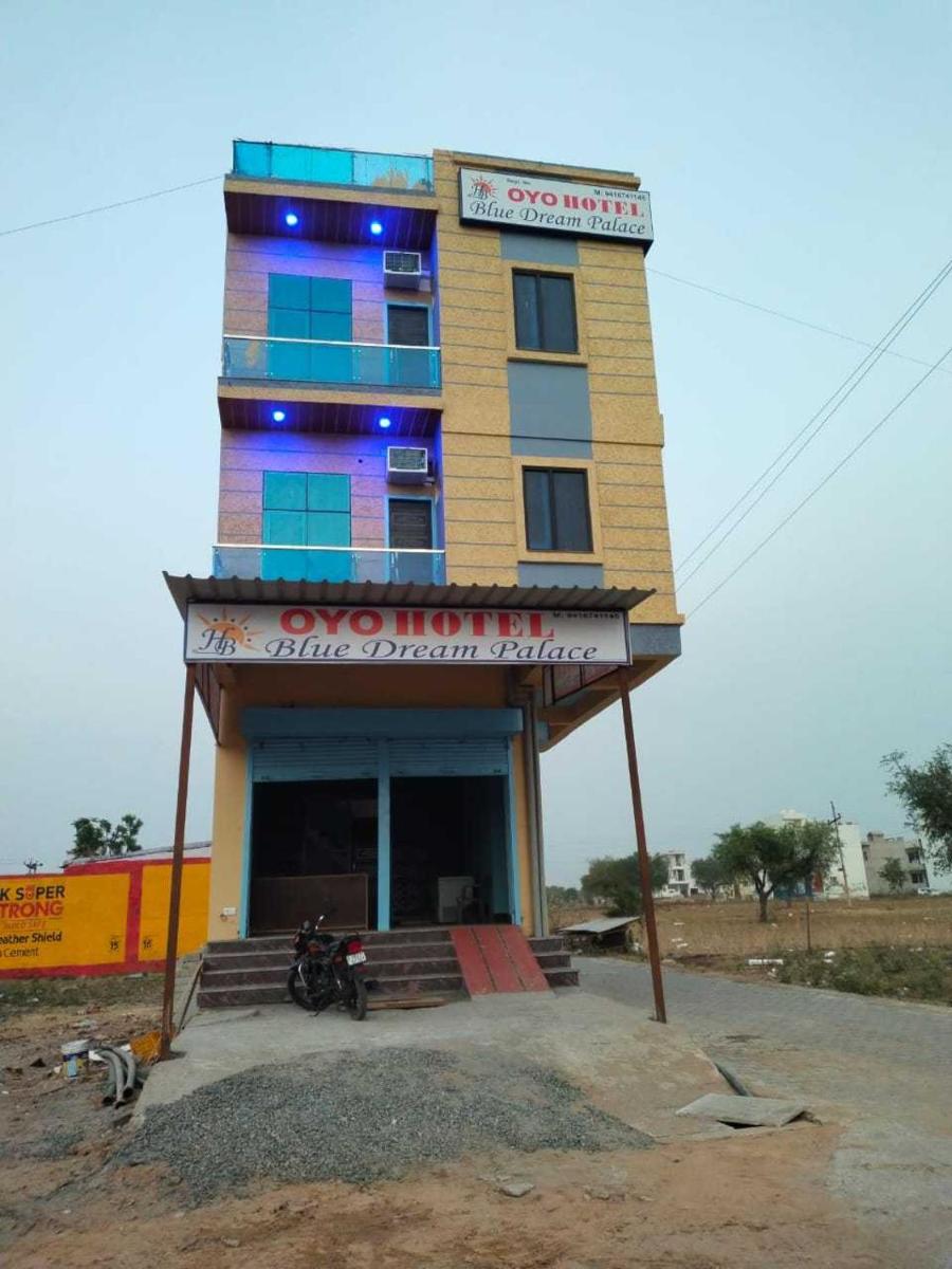 Hotel O Blue Dream Palace - Housity