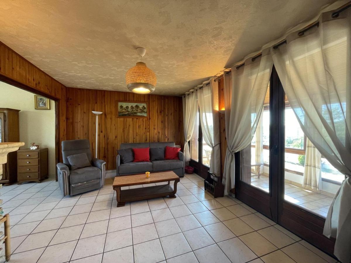 Gîte rustique et moderne avec jardin, garage, à 3 km de Moulins. Draps et linge inclus, animaux acceptés. - FR-1-489-428 - Housity
