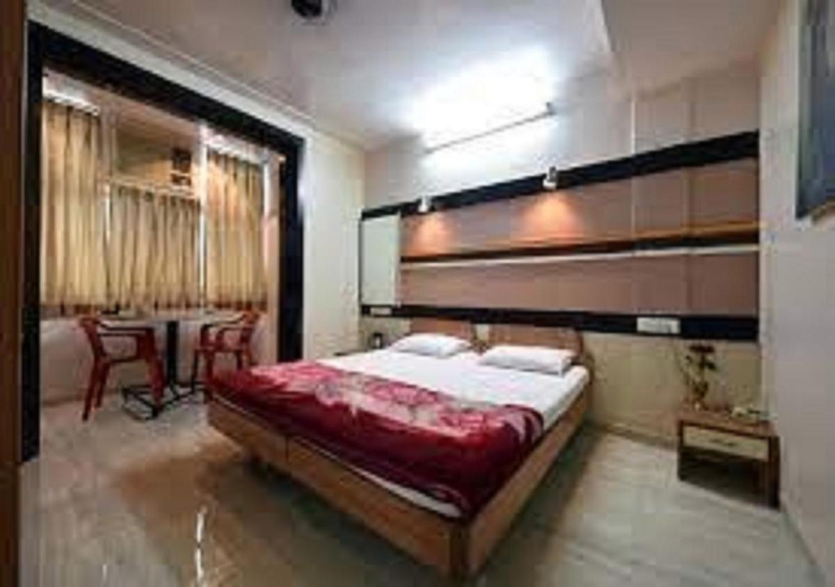 Suitetrails - Hotel Stayvel Dadar