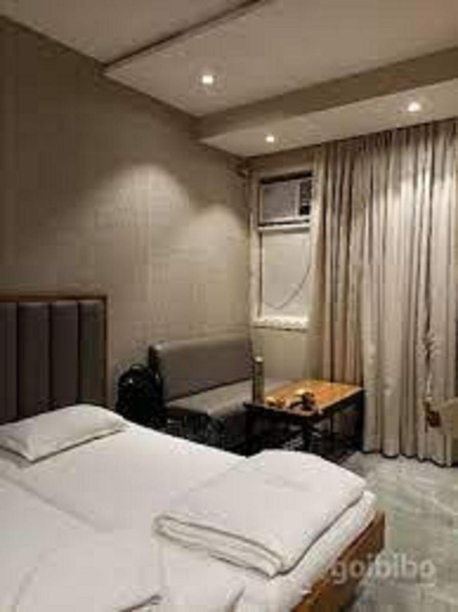 Suitetrails - Hotel Stayvel Dadar