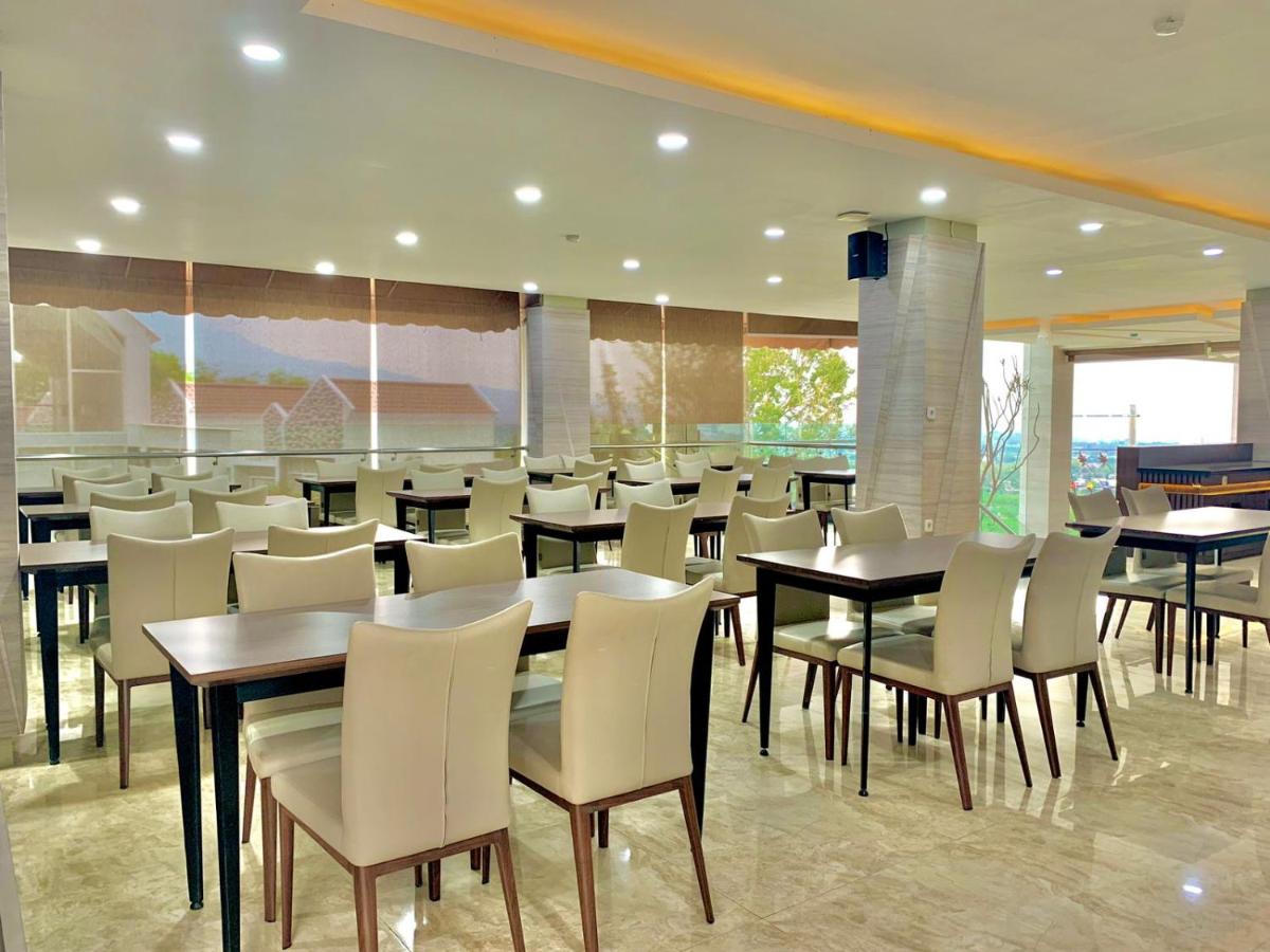 Sinergi Hotel & Villa - Housity
