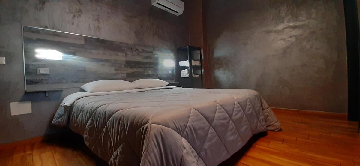 Cairóly Rooms' - Hizvo