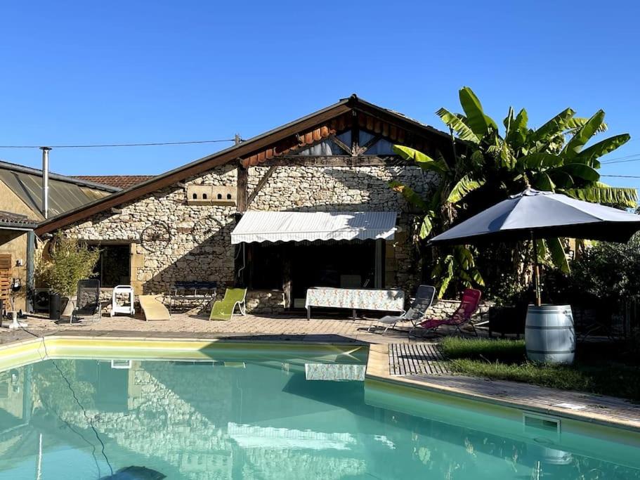 Gite de charme en pierres apparentes : Les Granges - Housity