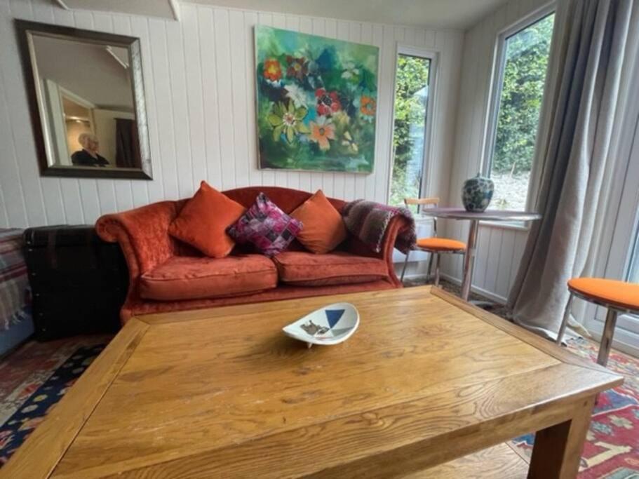 The Garden Room - Housity