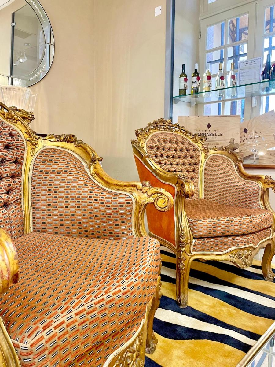 Coin salon dans l'établissement Abbaye des Capucins Spa & Resort