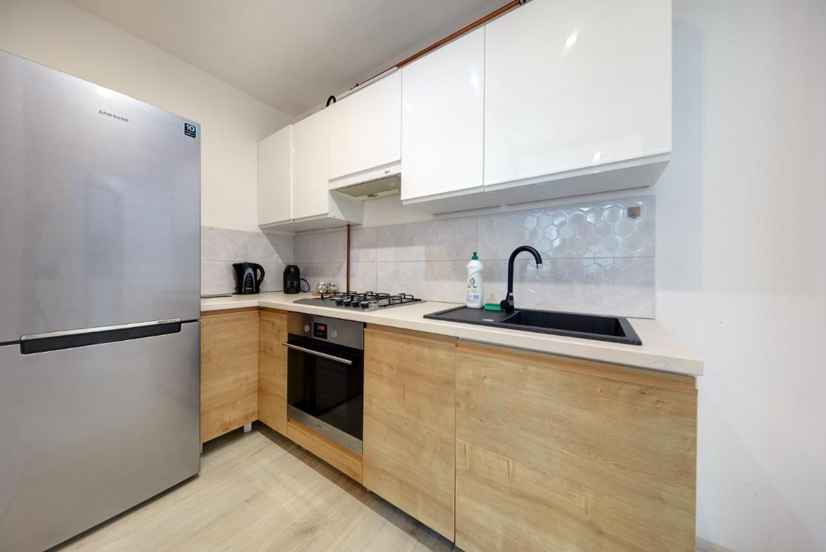Suitetrails - Crystal Apartment II Katowice