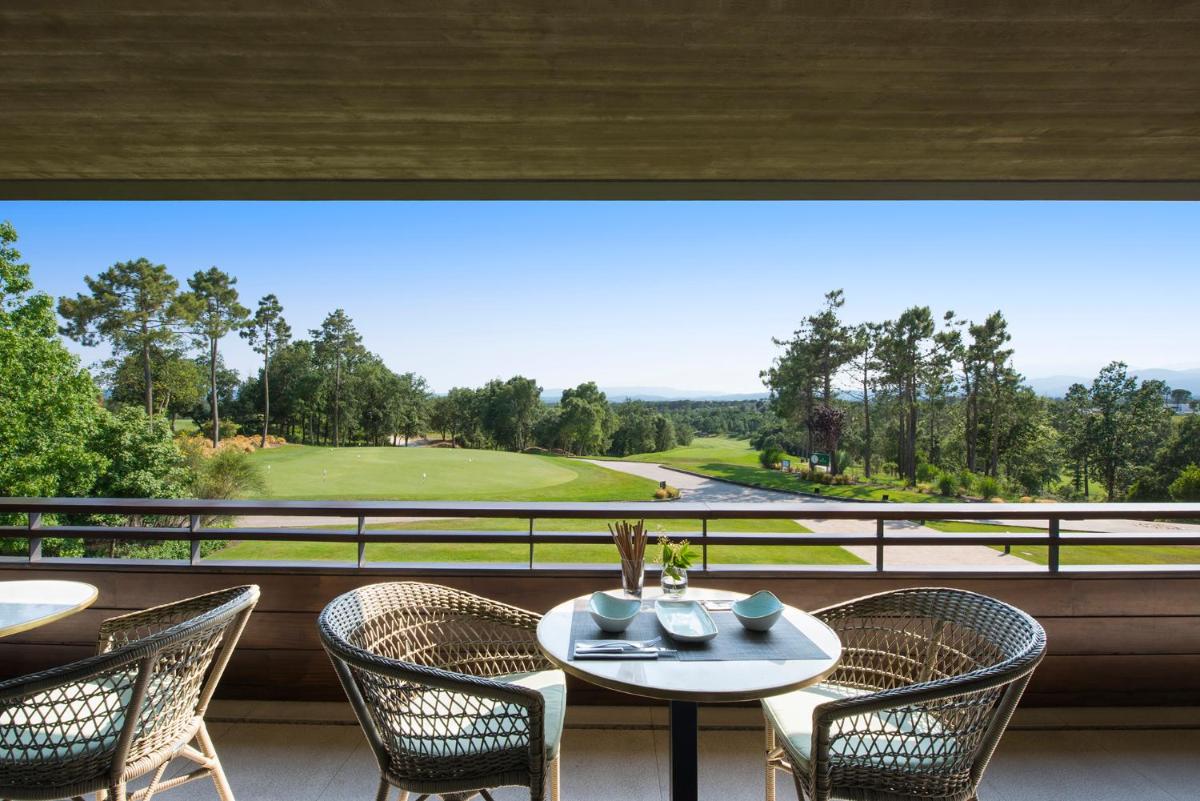 Un balcón o terraza de Hotel Camiral - The Leading Hotels of the World