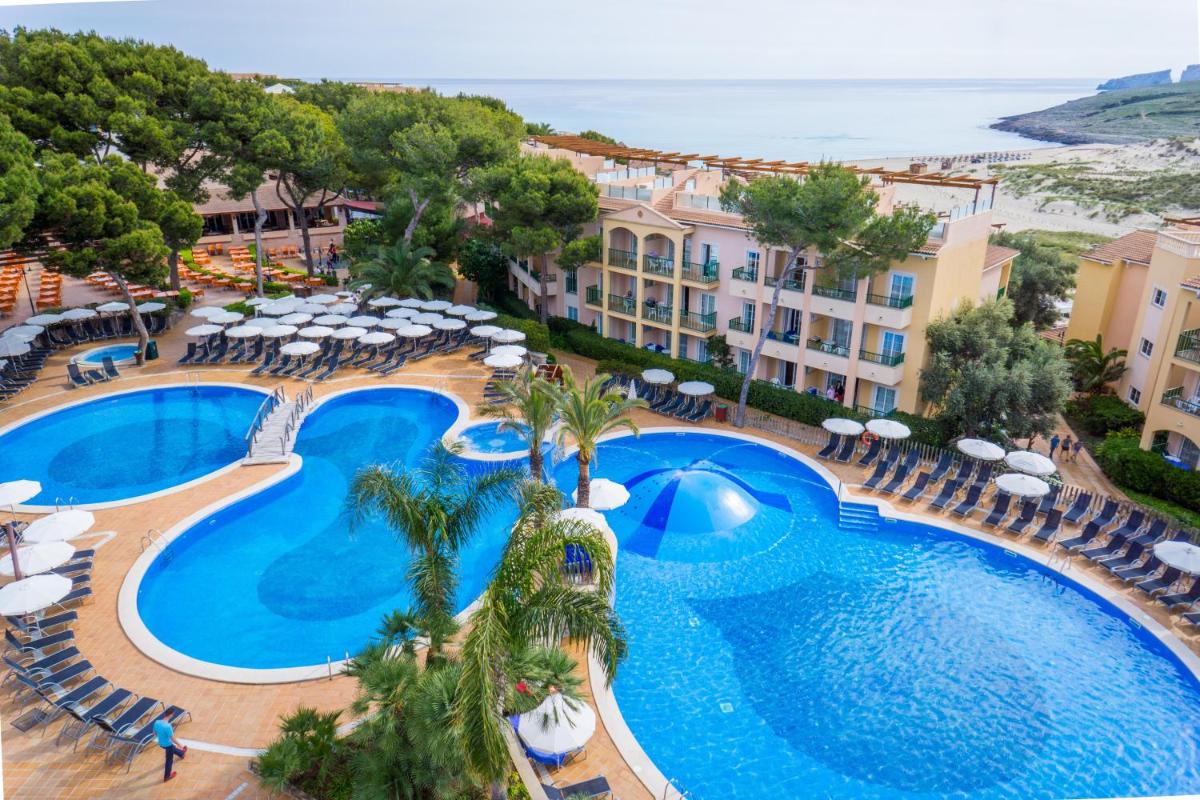 Piscina en o cerca de Zafiro Cala Mesquida