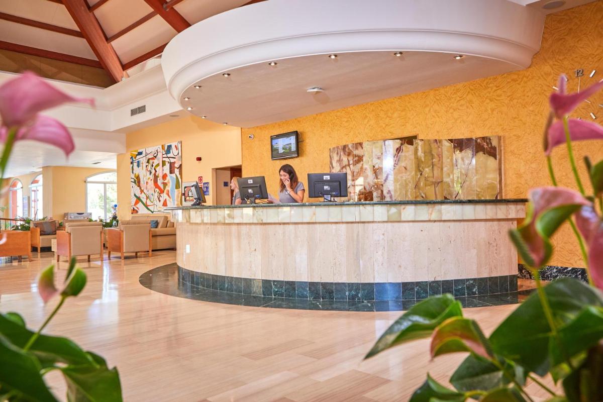 Clientes alojados en Zafiro Cala Mesquida