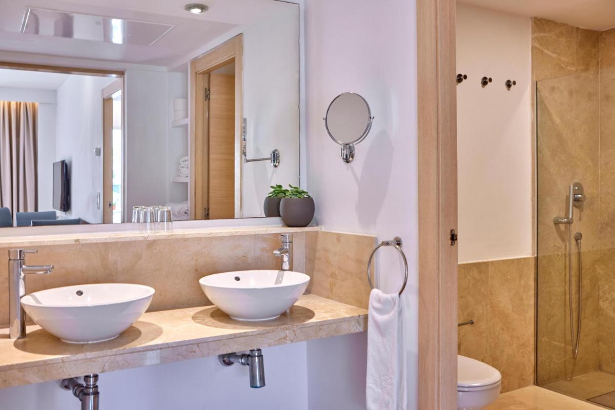 Un baño de Zafiro Bahia