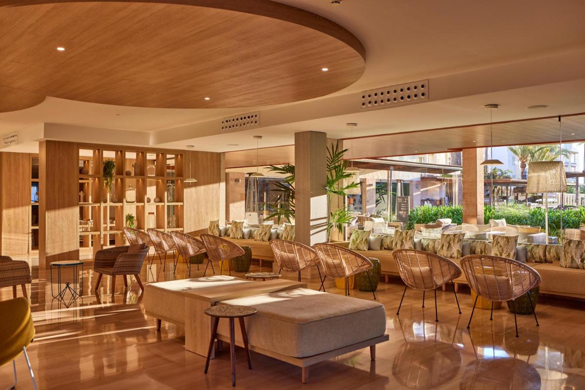Un restaurante o sitio para comer en Zafiro Bahia