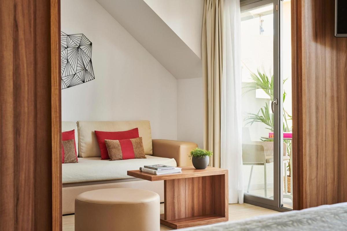 Cama o camas de una habitación en Zafiro Palace Alcudia
