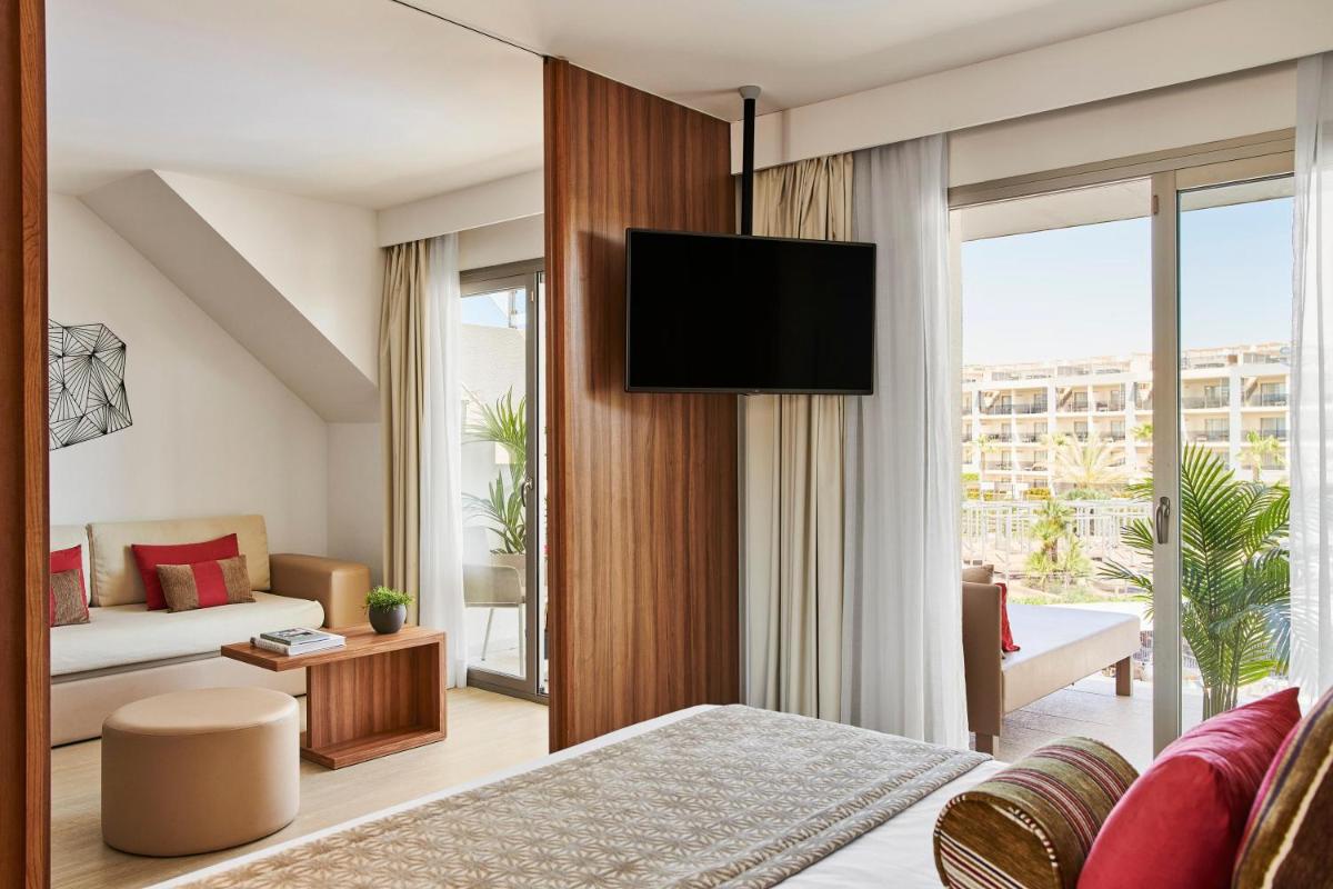 Cama o camas de una habitación en Zafiro Palace Alcudia