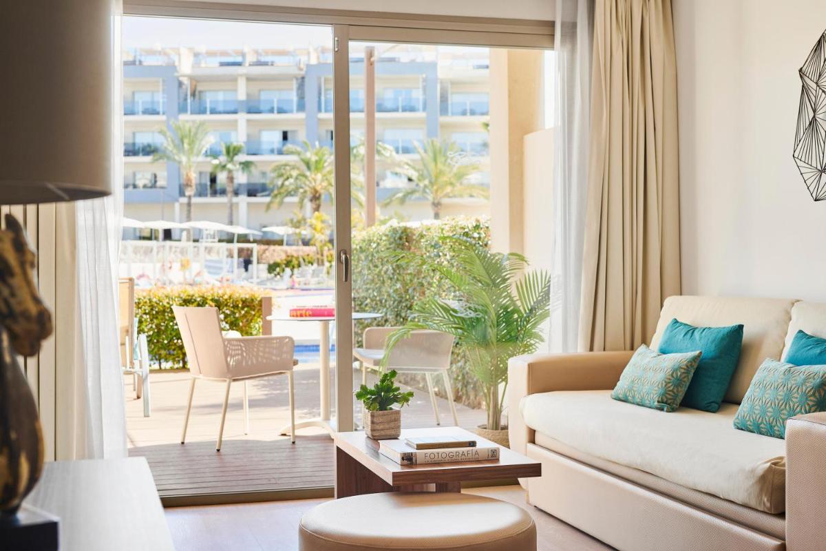 Zona de estar de Zafiro Palace Alcudia
