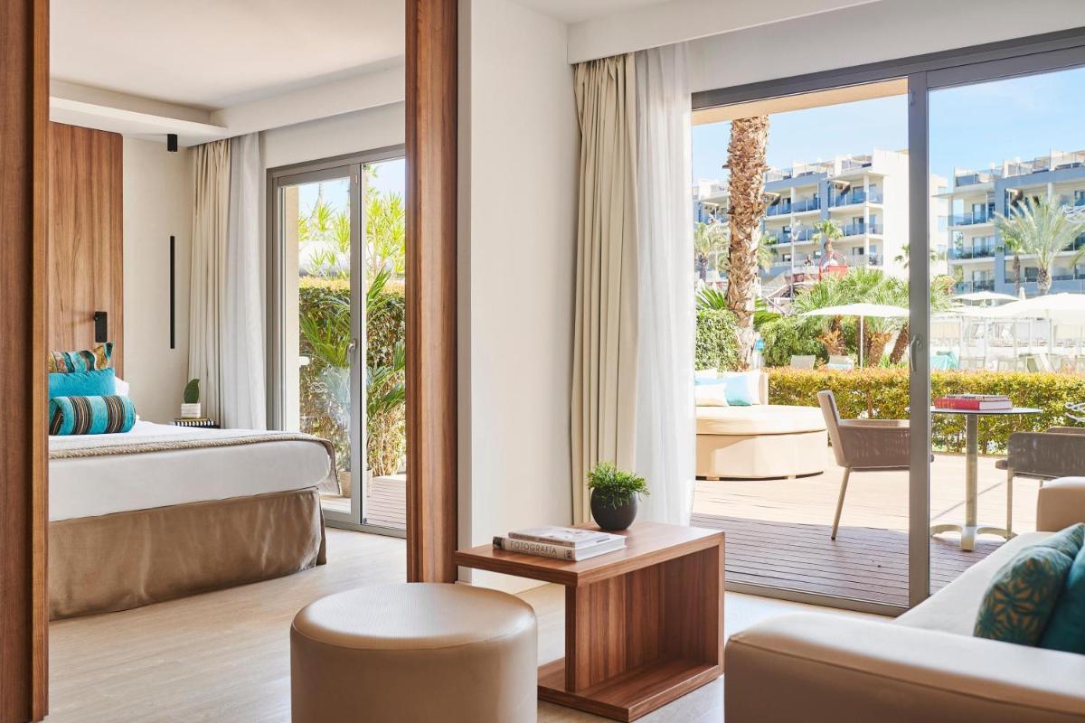Zona de estar de Zafiro Palace Alcudia