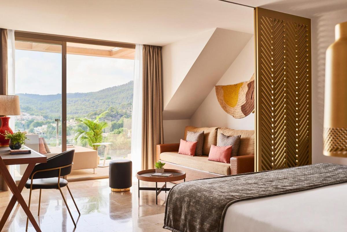 Cama o camas de una habitación en Zafiro Palace Andratx