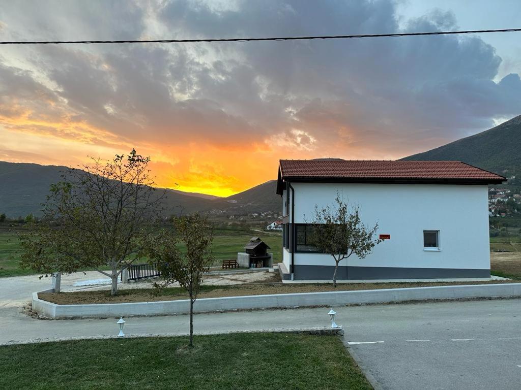 Vikendica Bošnjak - Housity