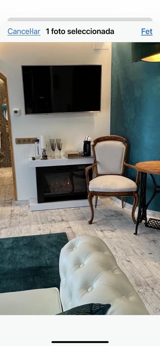 El Molí de Pontons suites con jacuzzi spa - Housity