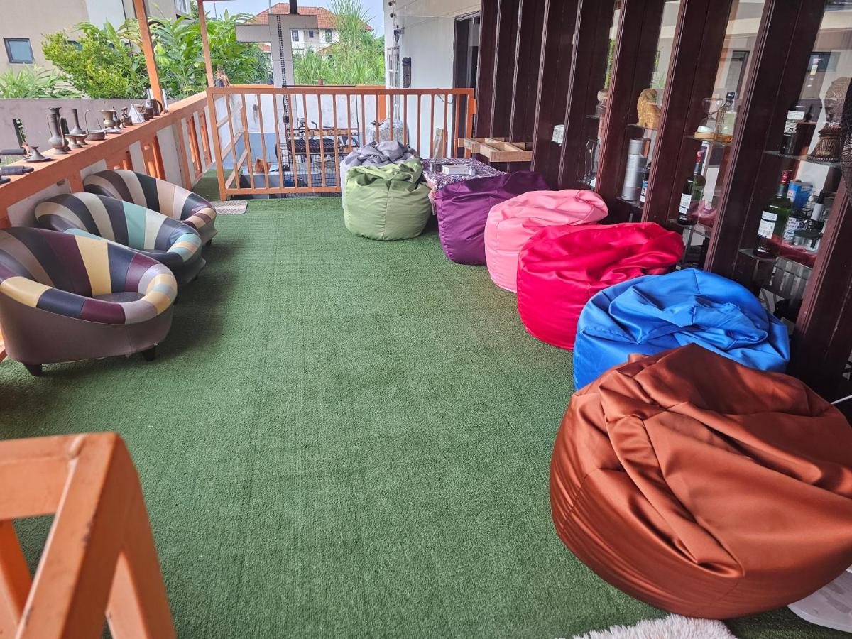 Formula One Bed and Breakfast F1 Sepang KLIA KLIA2 Kuala Lumpur International Airport Transit - Housity