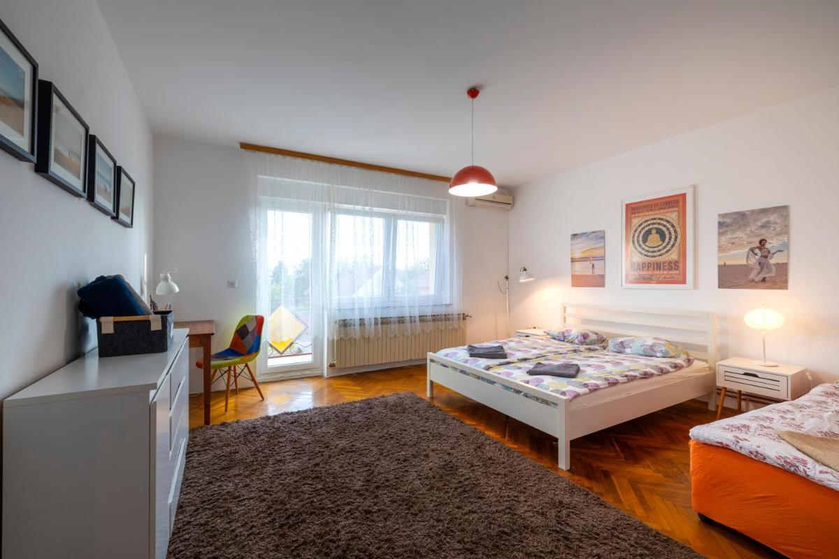 Garden Holiday Home - Housity