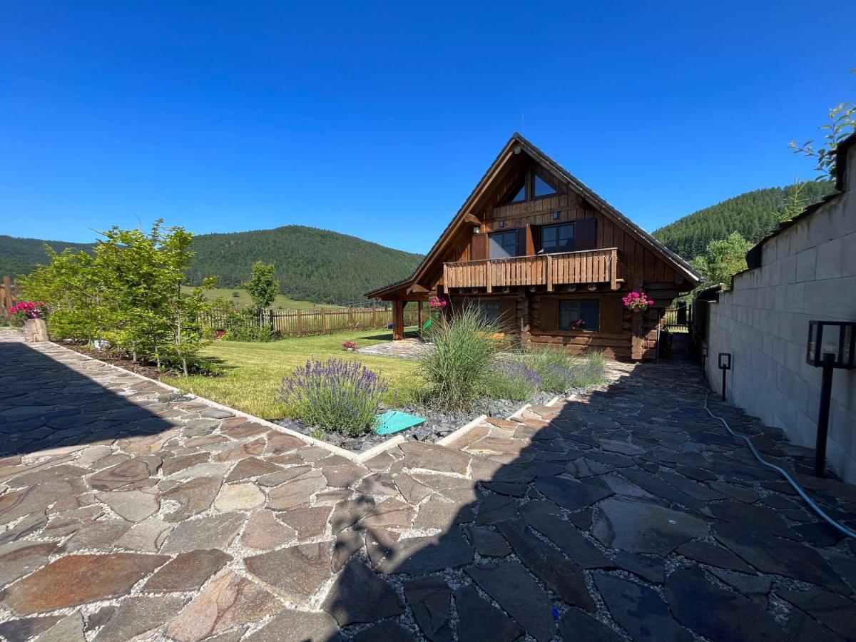 Cabin House Čičmany- Relaxačné zariadenie s ubytovaním - Housity