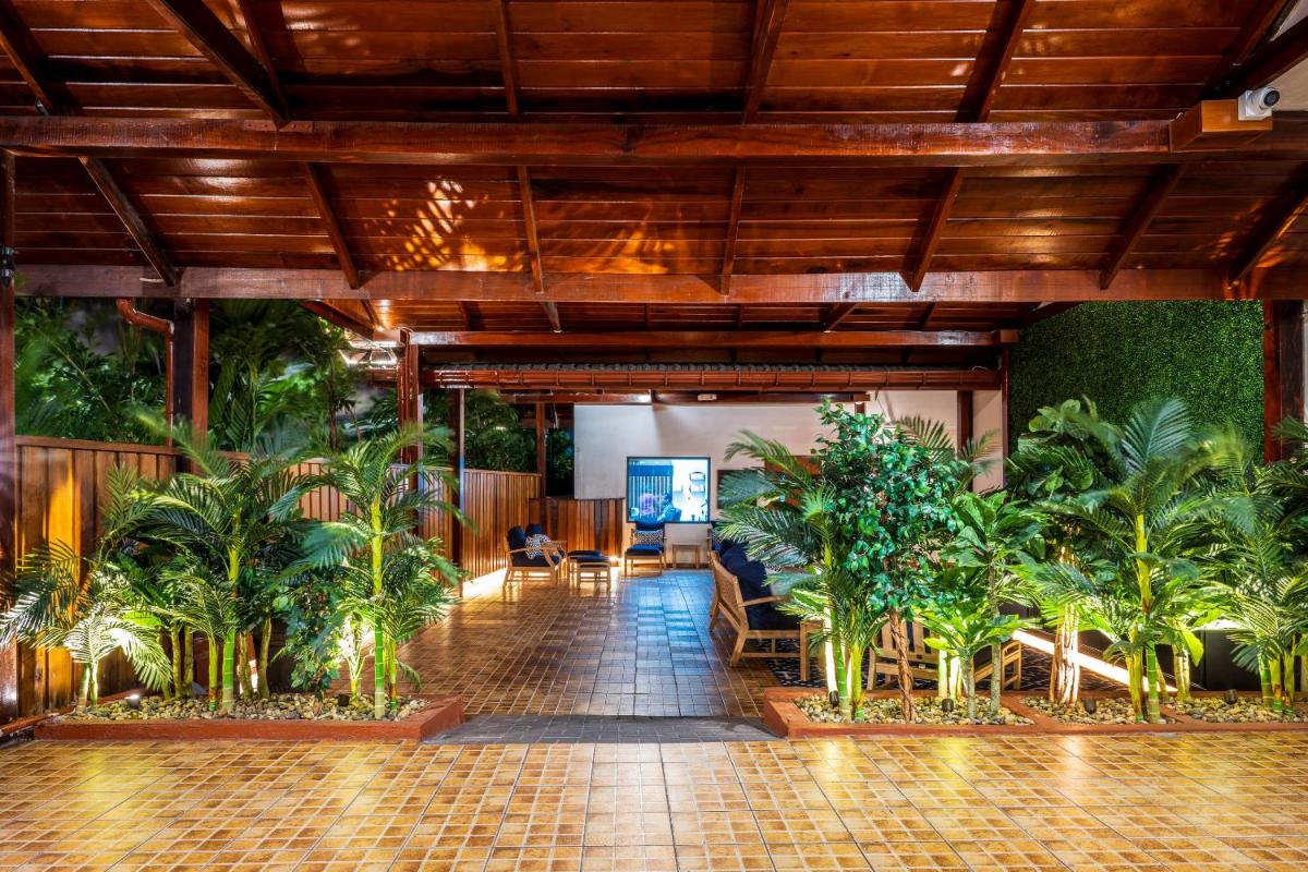 Suitetrails - Grand Coastal Hotel