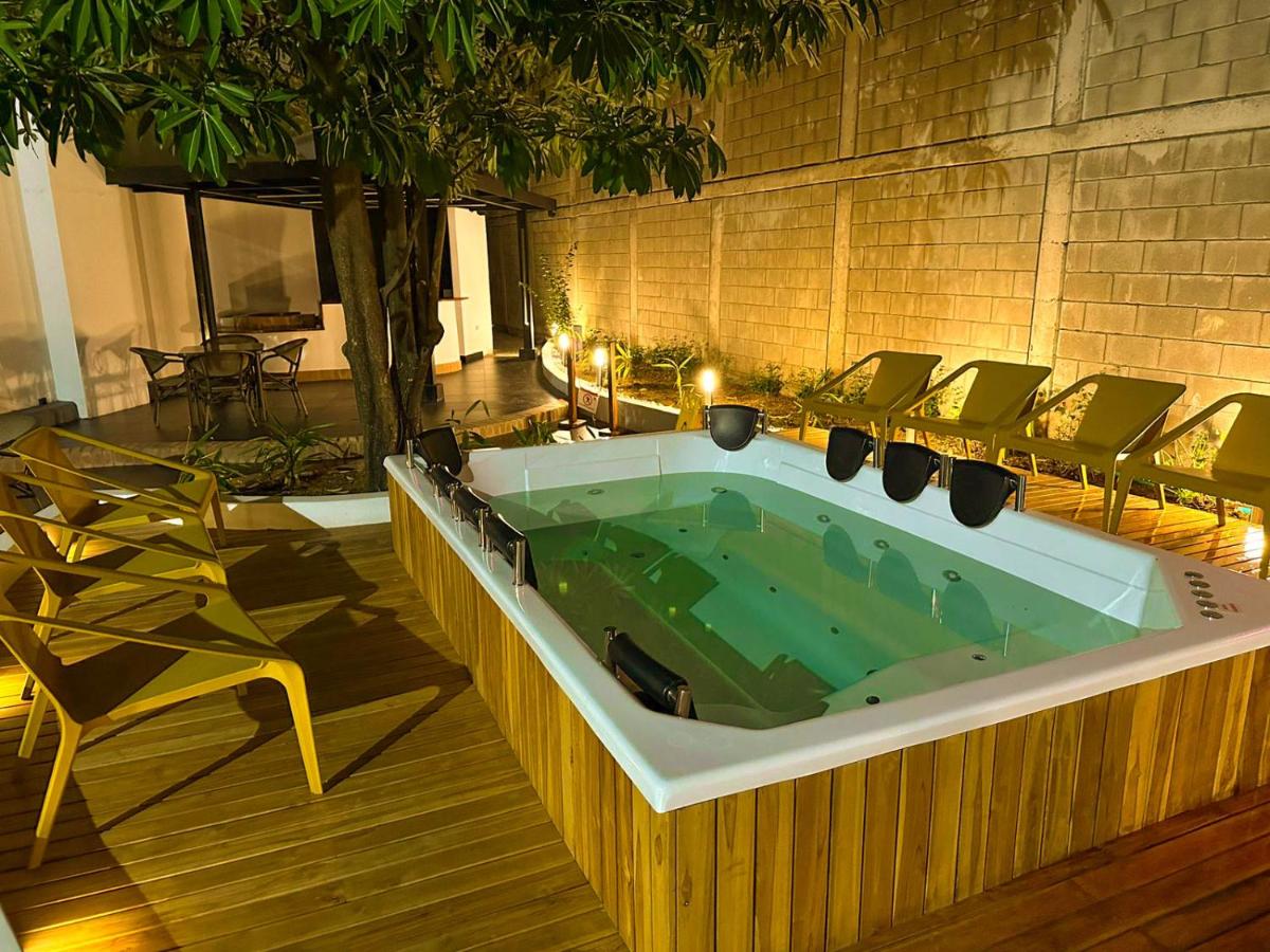 Pop Art Hotel CLC Mamonal Cartagena - Housity