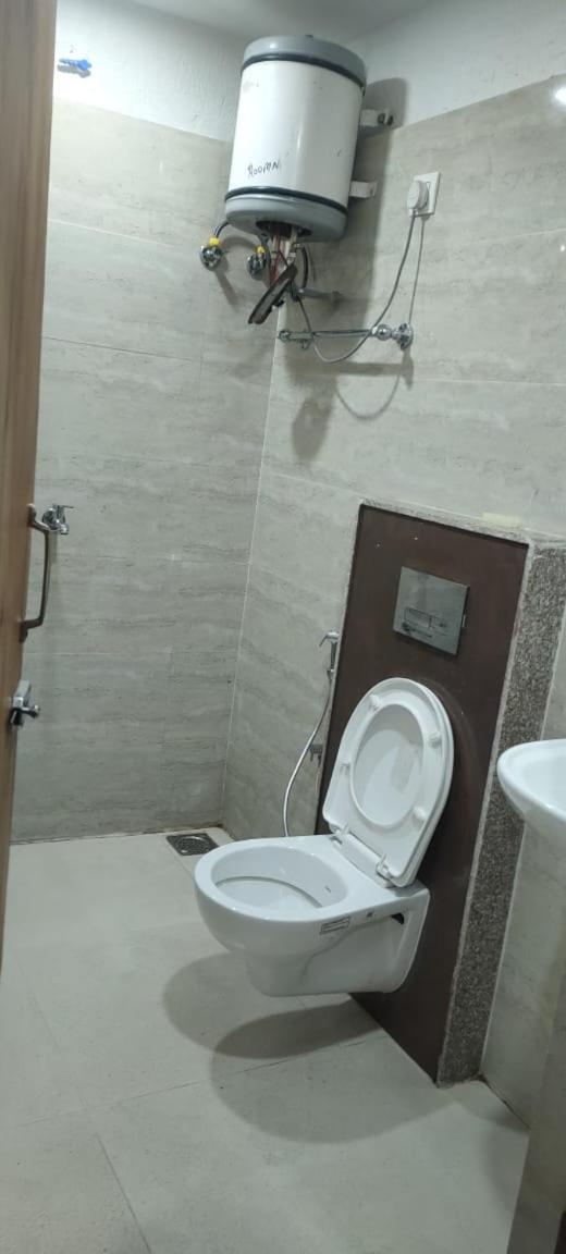 Guptkashi Prithvi yatra hotel - Housity