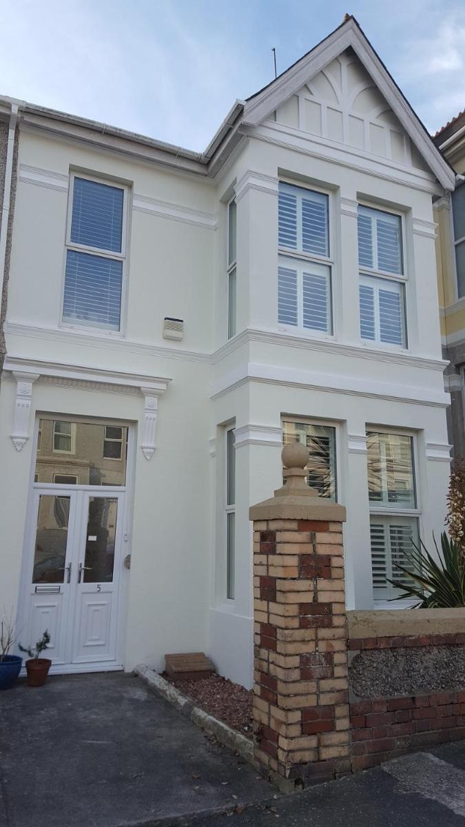 Beautiful Victorian Home - Housity