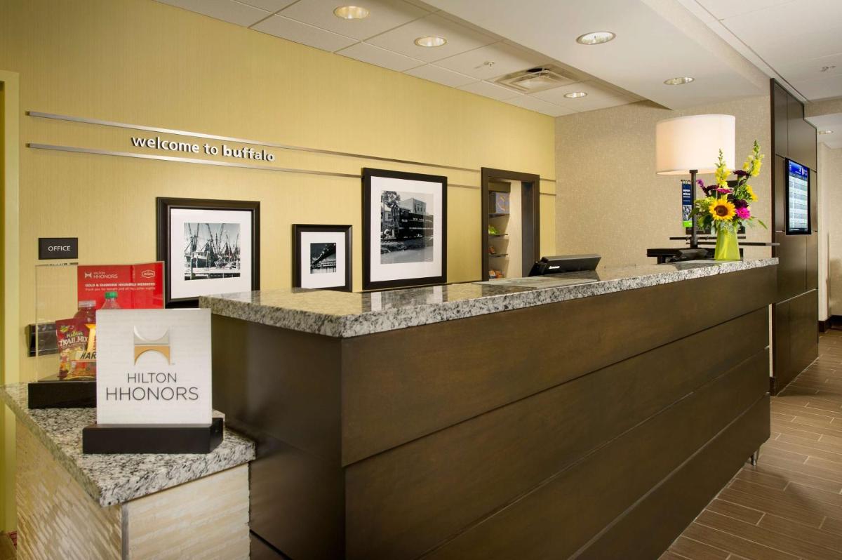 Hampton Inn & Suites - Buffalo Airport - Housity