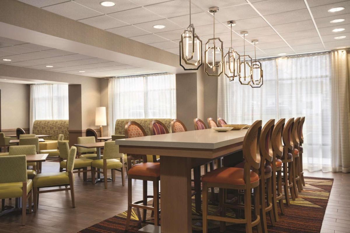 Hampton Inn Brigham City - Housity
