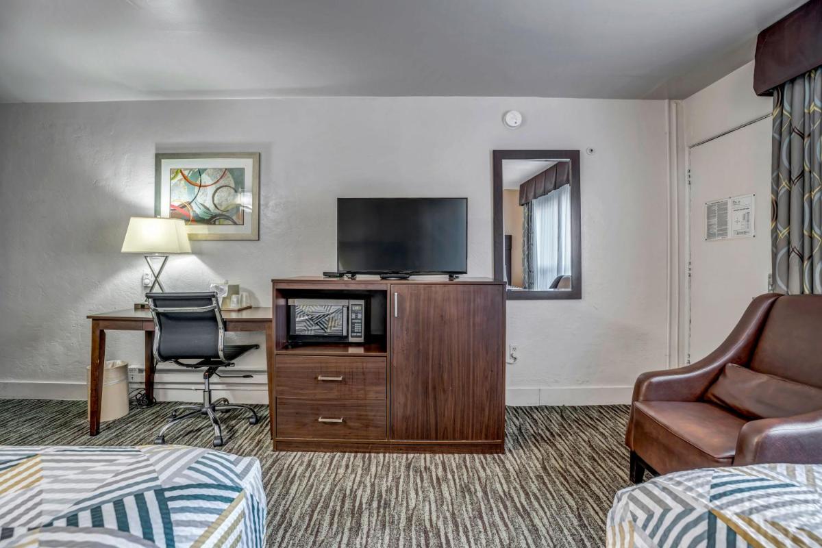 Eastside Lodge - Housity