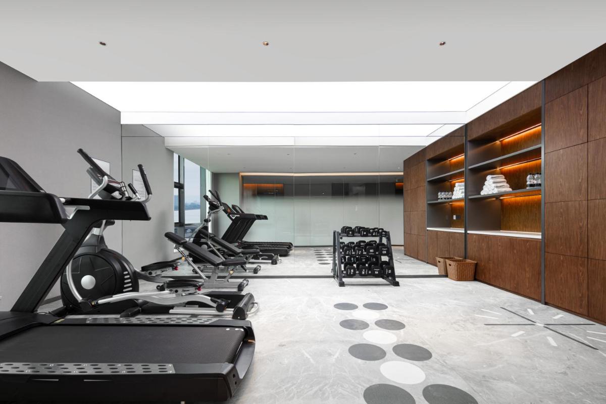 UrCove by Hyatt Hangzhou Xiaoshan International Airport - Housity